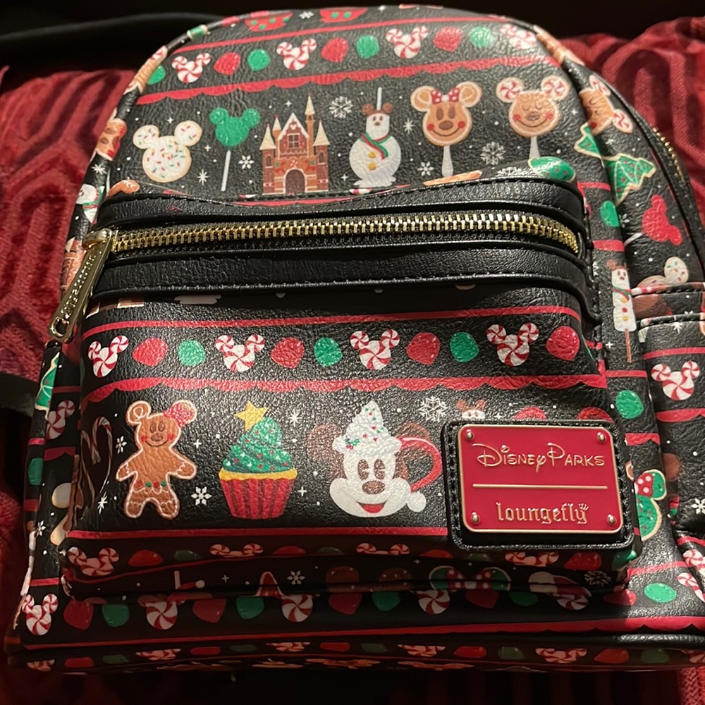 Brand new never used excellent condition no tags. Disneys Christmas edition